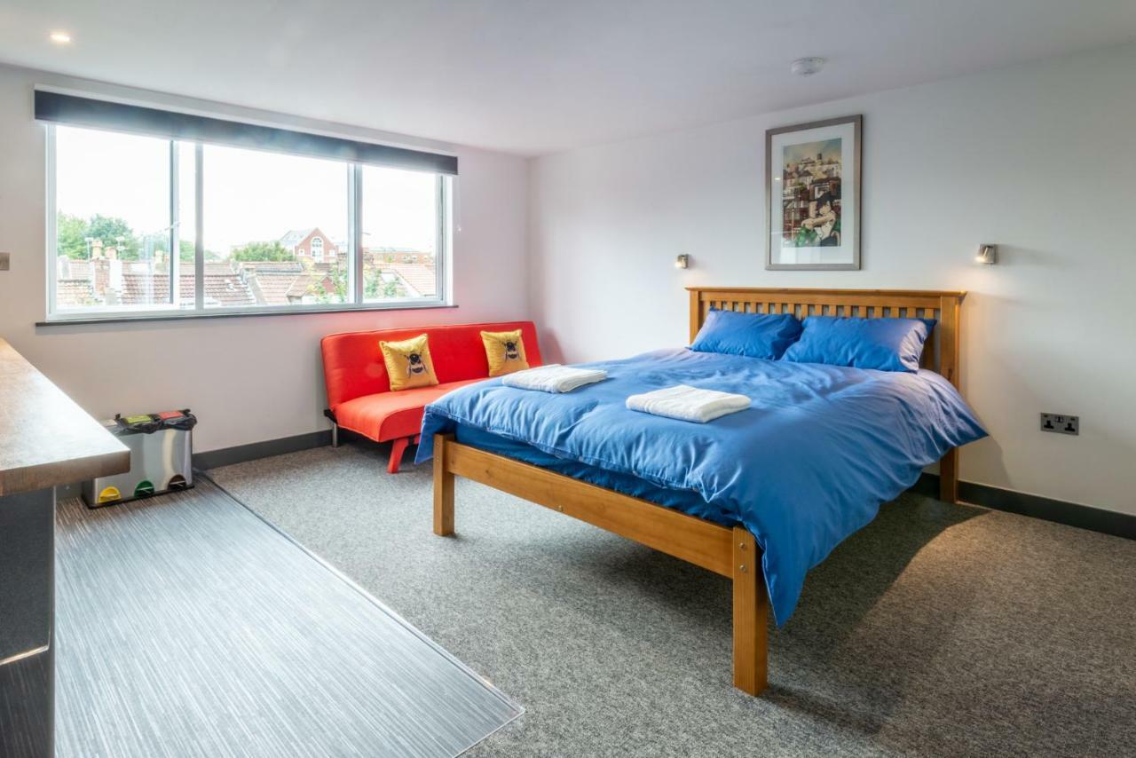 144 Lower Cheltenham Place Hotell Bristol Exteriör bild