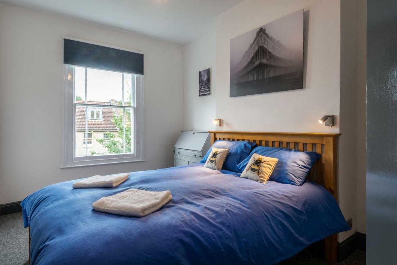 144 Lower Cheltenham Place Hotell Bristol Exteriör bild
