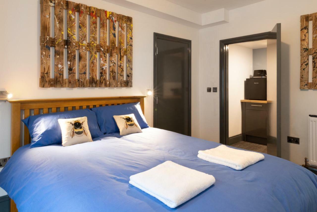 144 Lower Cheltenham Place Hotell Bristol Exteriör bild